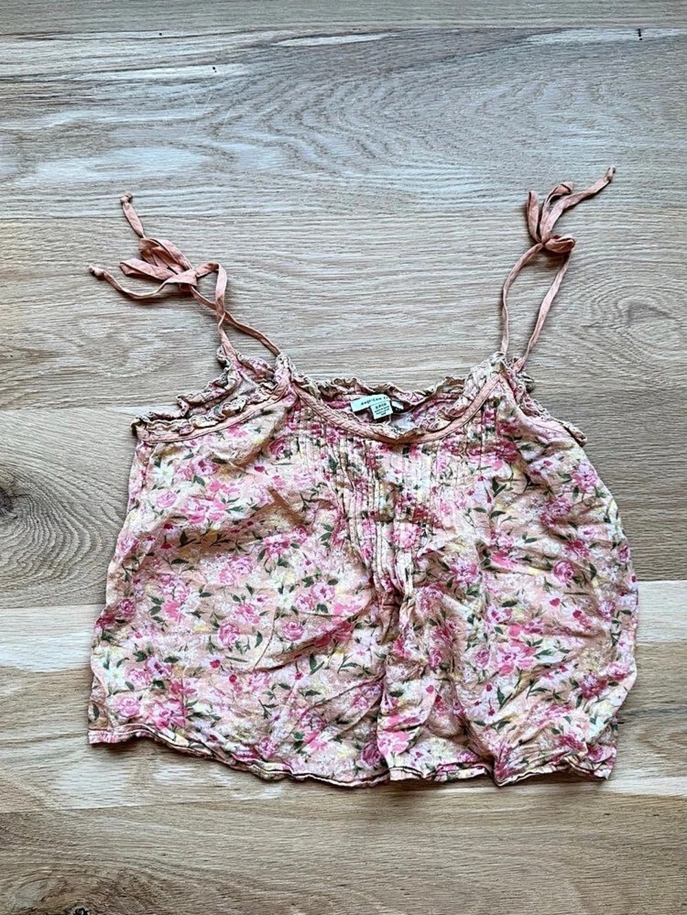 American Eagle Outfitters Floral Camisole in Pink & Green Size Small Like New